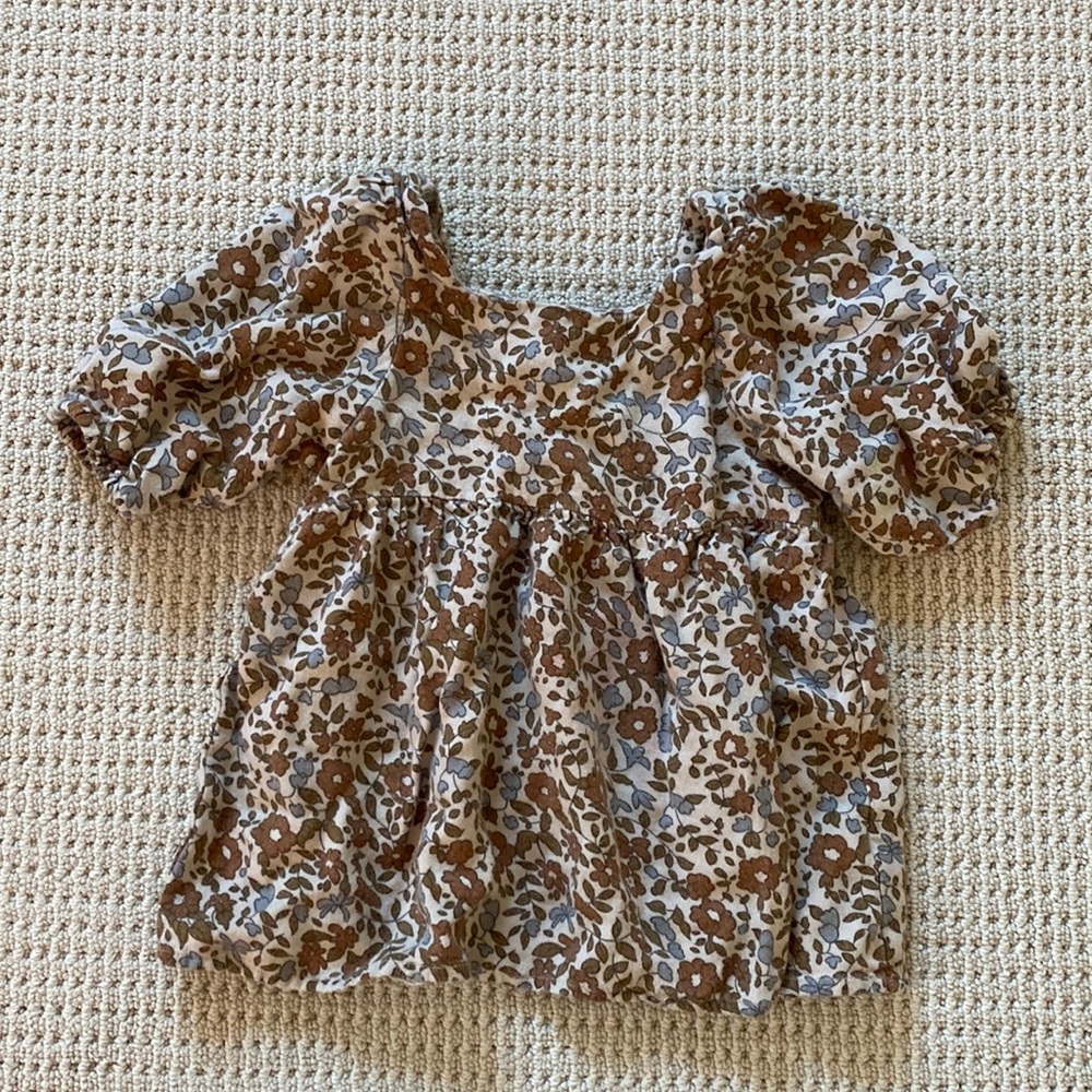 Rylee and Cru balloon sleeve button back floral shirt 18-24M